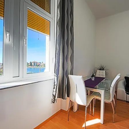 Apartment Studio L&d *
